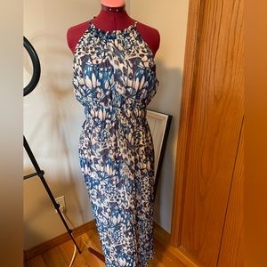 Beautiful 3/4 length, empress waist size 12